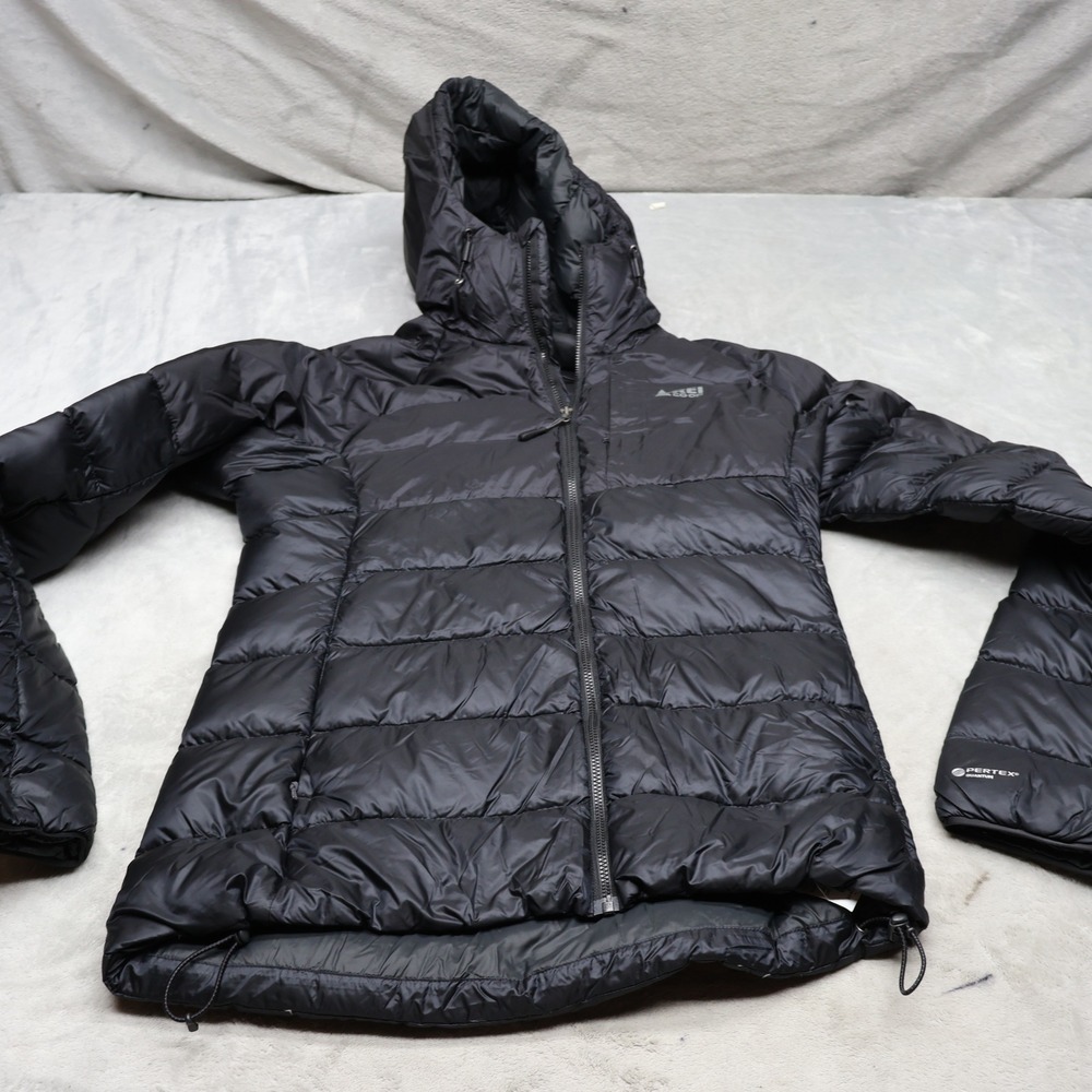 REI Down Jacket Women Small Black Wind Rain Pertex Quantum Insulated Warm Puffer